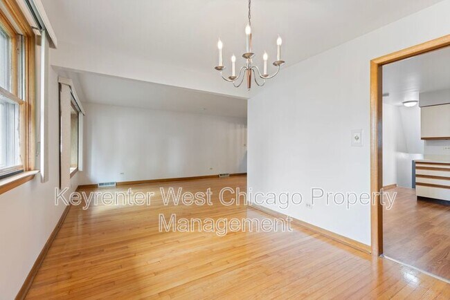 Building Photo - 4201 Prairie Ave