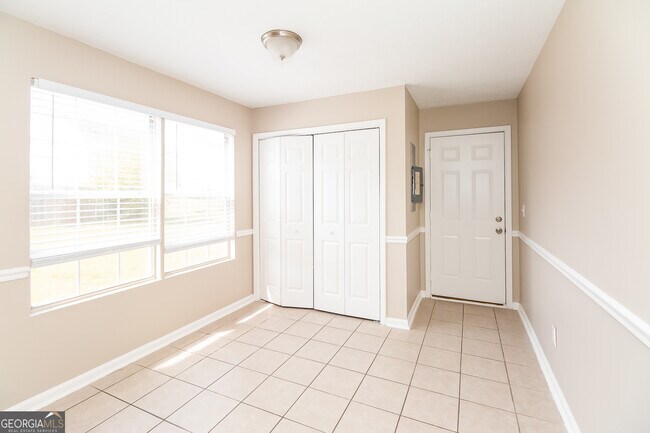 Building Photo - 9403 Highland Ridge