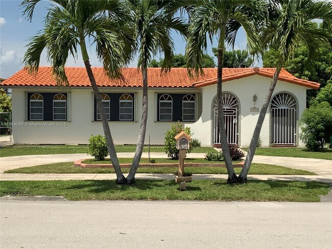 Primary Photo - 10351 SW 7th St