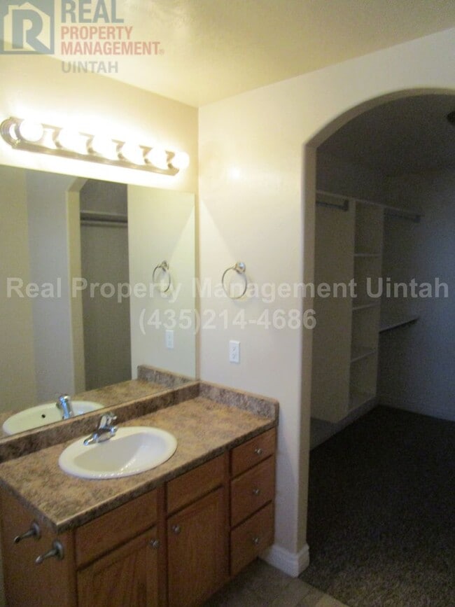 Building Photo - 205 E 1100 S