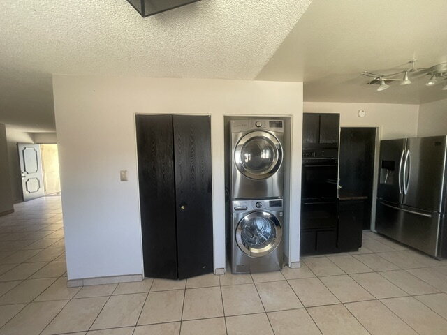 Building Photo - 7016 Hurricane Way