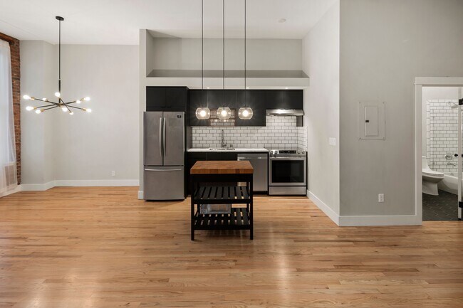 Building Photo - 75 South Main St