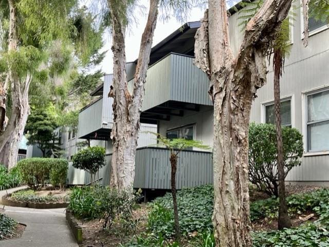 Building Photo - 135 Piccadilly Pl