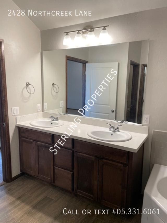 Building Photo - 2428 Northcreek Ln