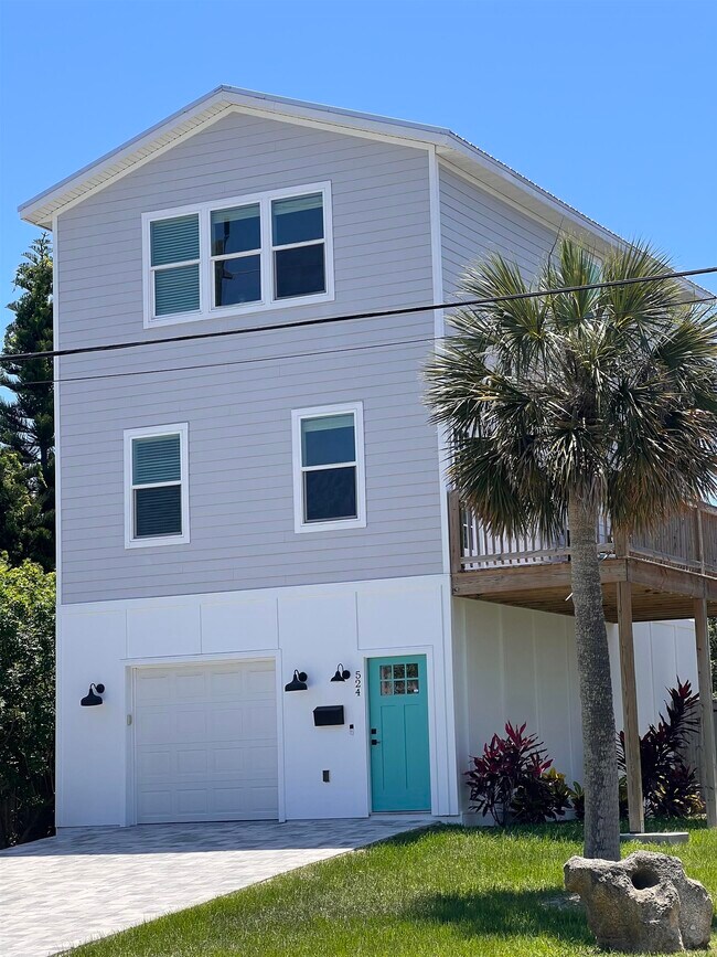 Primary Photo - 524 Arricola Ave
