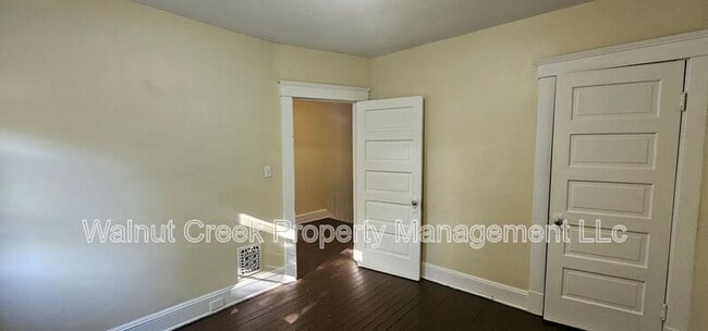 Building Photo - 1280-1280 Marlowe Ave