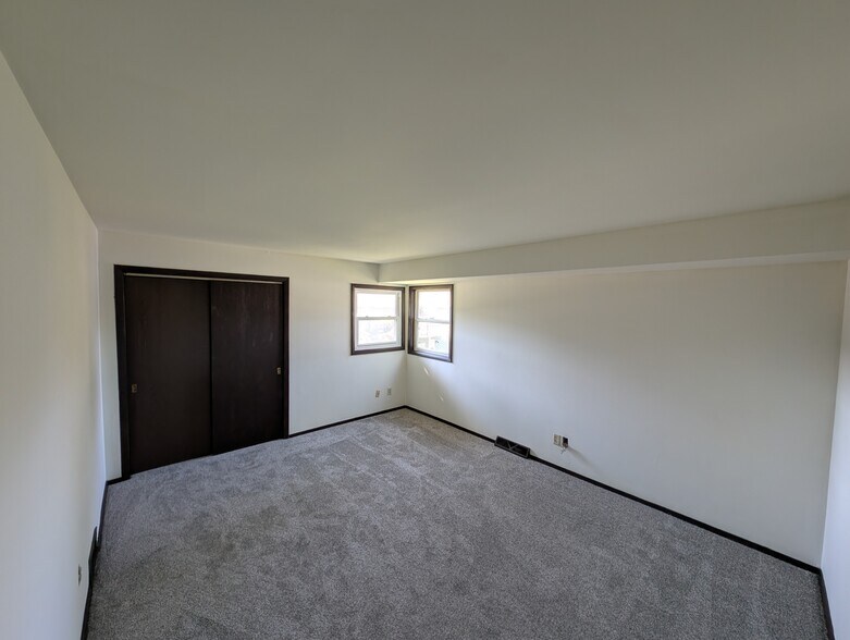 Main Bedroom - 224 Pleasant St