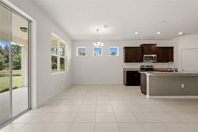 Building Photo - 13922 Woodbridge Terrace