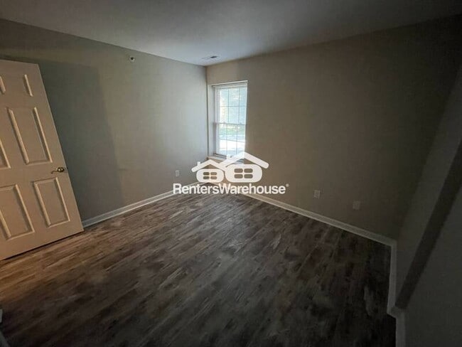 Building Photo - 201 Star Pointe Ct