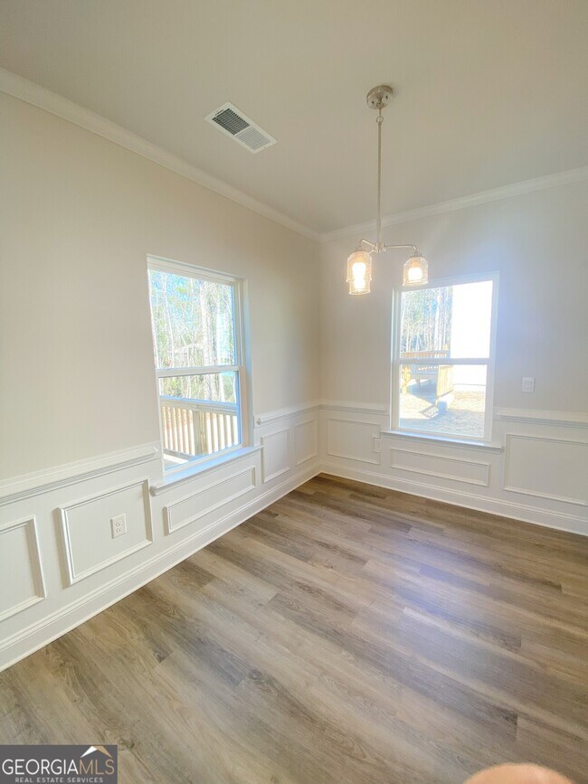 Building Photo - 210 Laney Dr