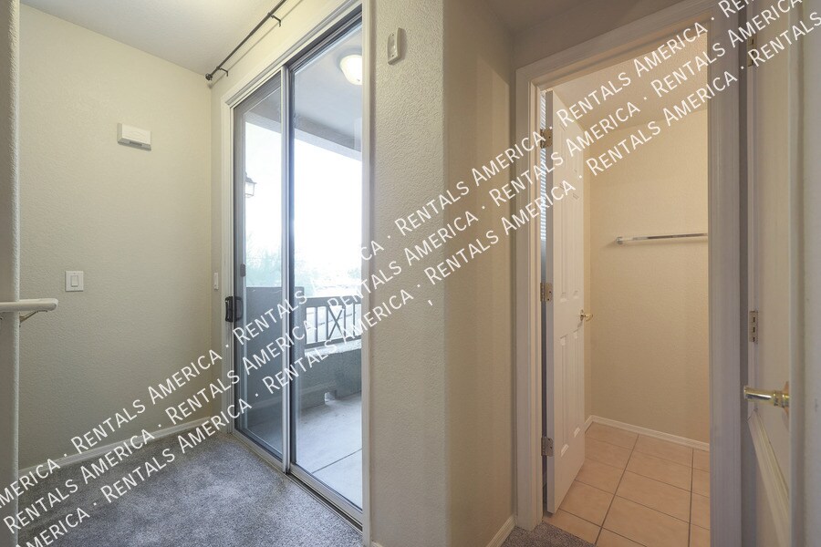 Building Photo - 18250 N Cave Creek Rd