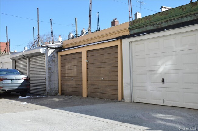 Building Photo - 32-59-59 46th St