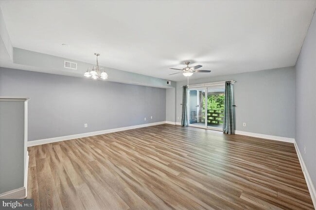 Building Photo - 319 Stony Way