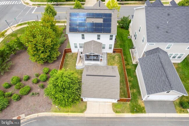 Building Photo - 431 Alder Dr