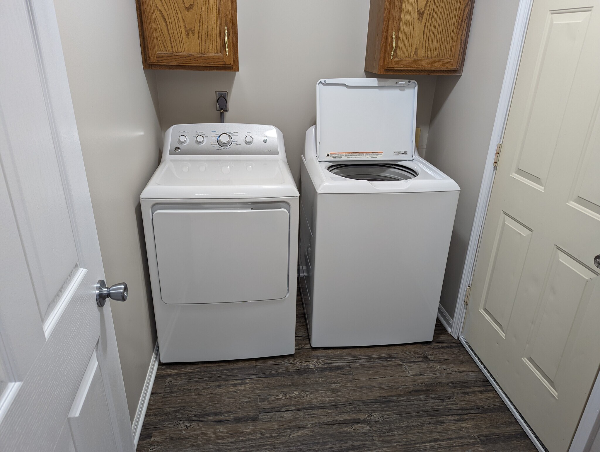 Laundry Room - 15210 Water Oak Plz
