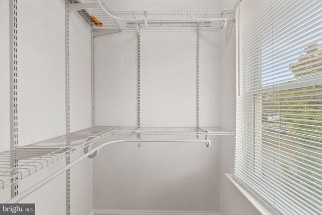 Building Photo - 620 N Bentz St