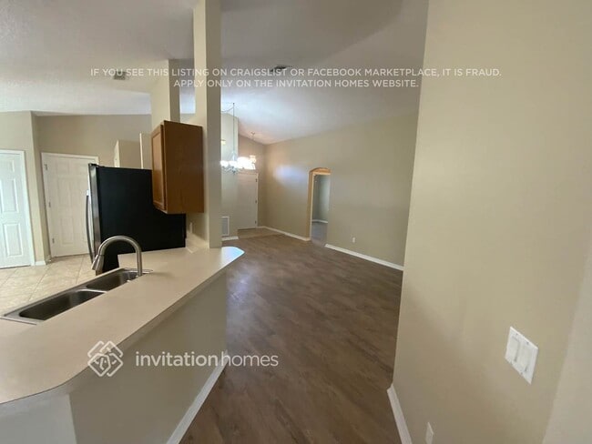 Building Photo - 214 Oak Branch Dr