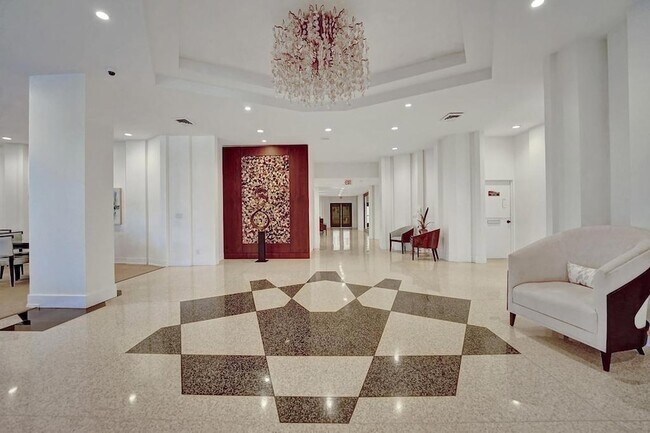 Building Photo - 2000 S Ocean Blvd