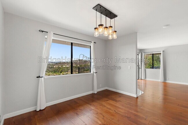 Building Photo - 6531 Corte Valdez