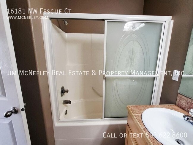 Building Photo - 16181 NW Fescue Ct