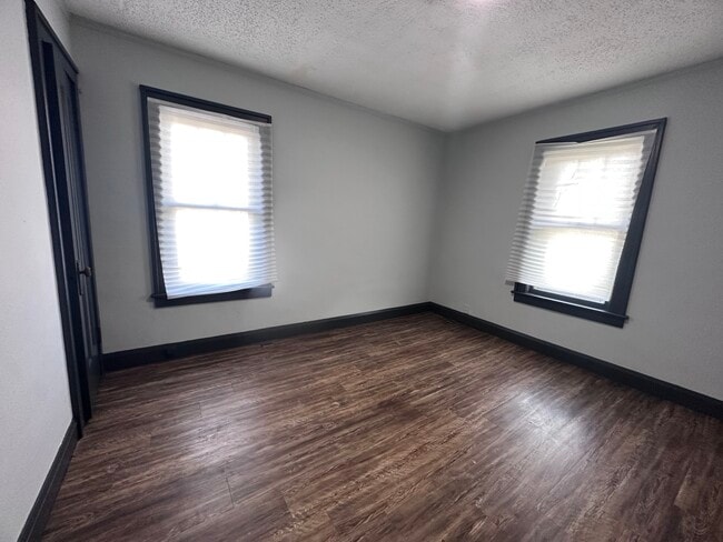 Building Photo - 28 Delaware-