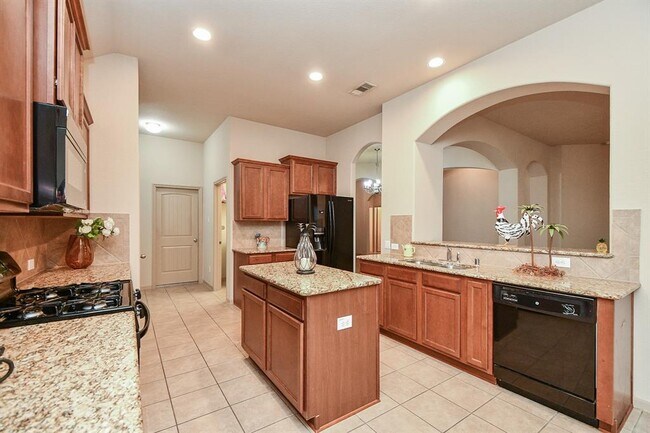 Building Photo - 110 Sweet Leaf Grove Ln