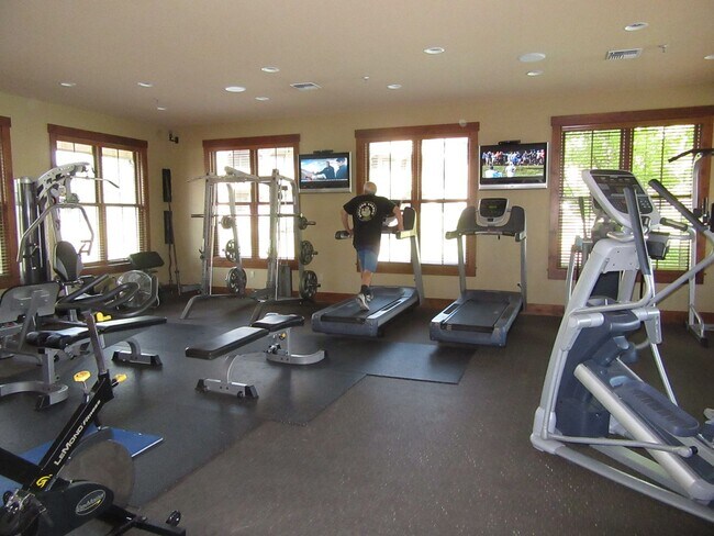 Building Photo - Delightful Monterra 2 Bed 2 Bath Condo wit...