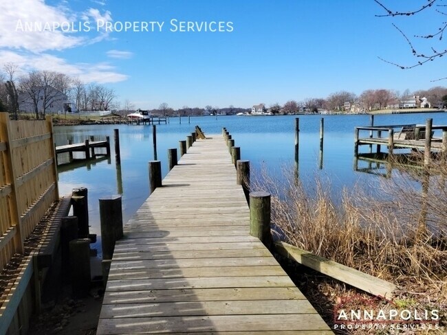 Building Photo - 1395 Bayside Dr