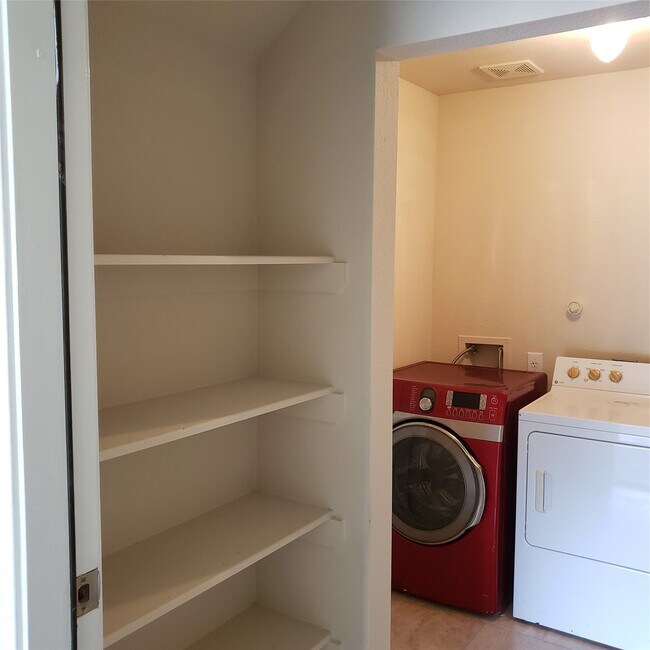 Building Photo - 7863 Maverick Trace Ln