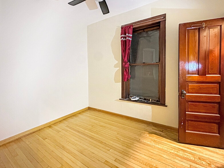 Building Photo - 2741 N Central Park Ave