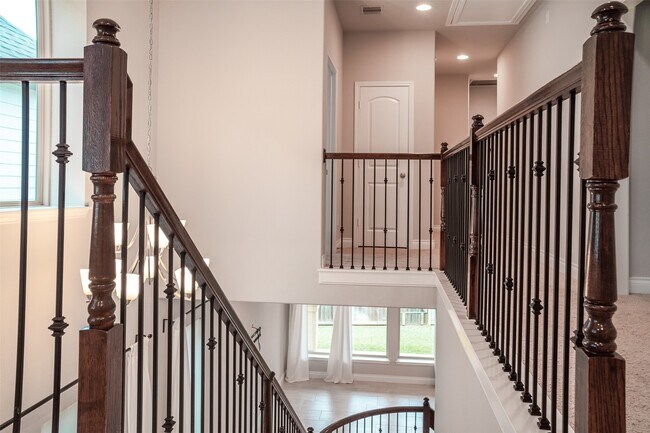 Building Photo - 9535 Scanlan Heights Ln