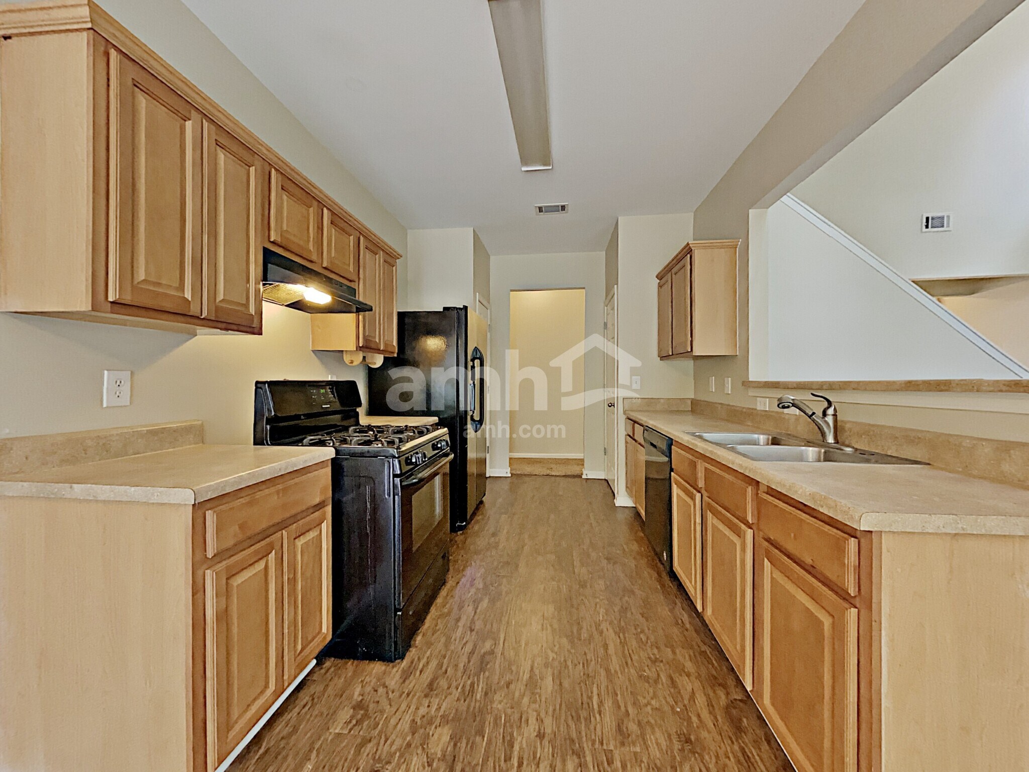 Building Photo - 2313 Worrall Hill Dr