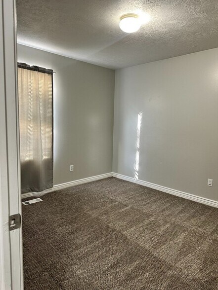 Building Photo - 1312 Archmore Dr