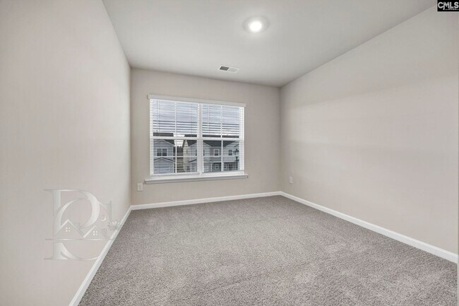 Building Photo - 734 Gatestone Ln