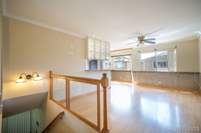 Building Photo - $3800 /3 Bed / 2 Bath / 3 Parking in Ewa B...