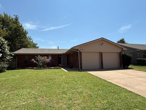 Building Photo - 608 Linda Ln