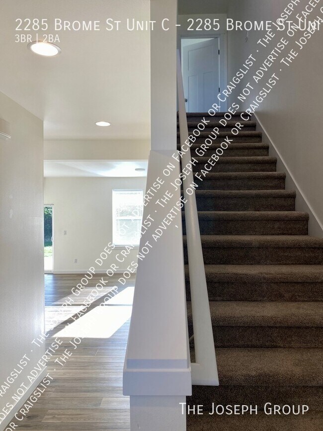 Building Photo - 2285 Brome St