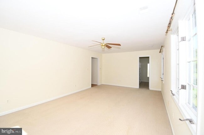 Building Photo - 26 Holly Leaf Ct