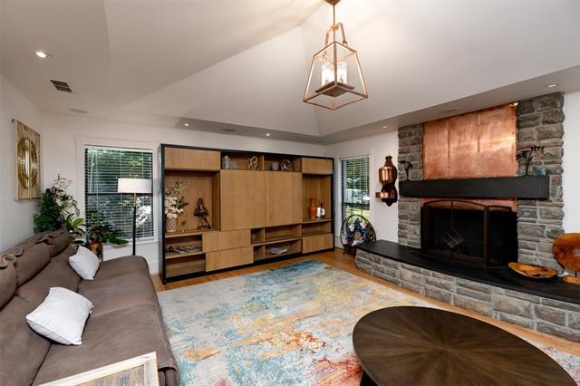 Building Photo - 803 Brookhurst Dr