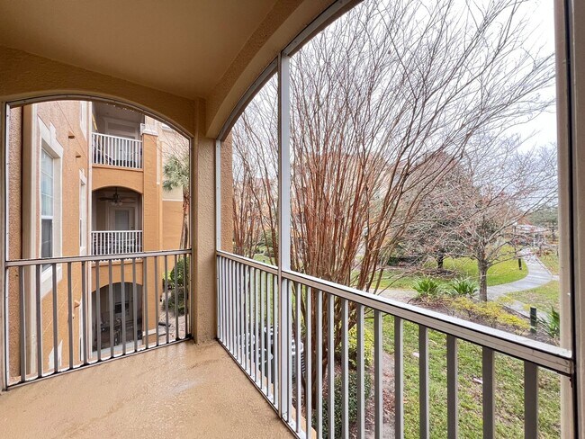 Building Photo - The perfect home waiting for you! FULLY FU...