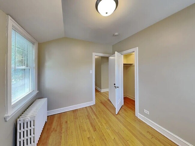 Building Photo - 1637 N Nashville Ave