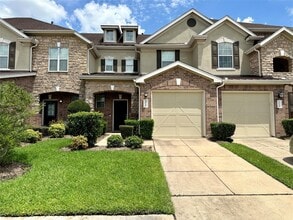 Building Photo - 16130 Limestone Lake Dr