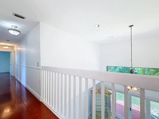 Building Photo - 375 NW 48th Ave