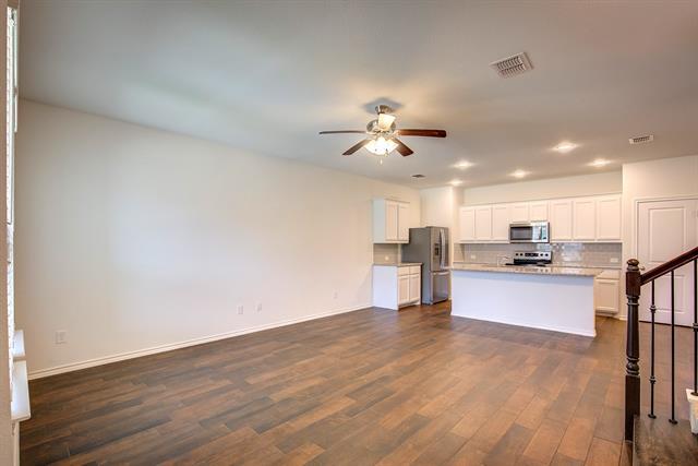 Building Photo - 424 Milverton Dr