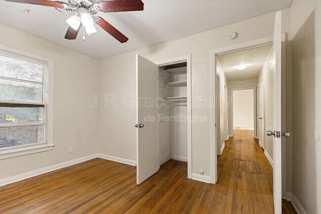 Building Photo - 2004 N 39th St