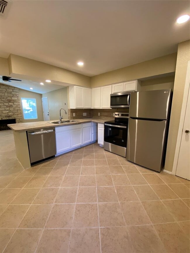 Building Photo - 10307 Burmaster Ln