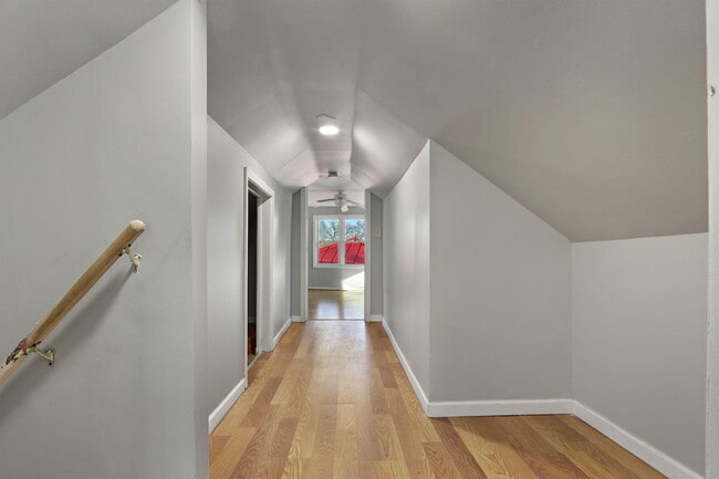 Building Photo - 1342 Lucille Ave