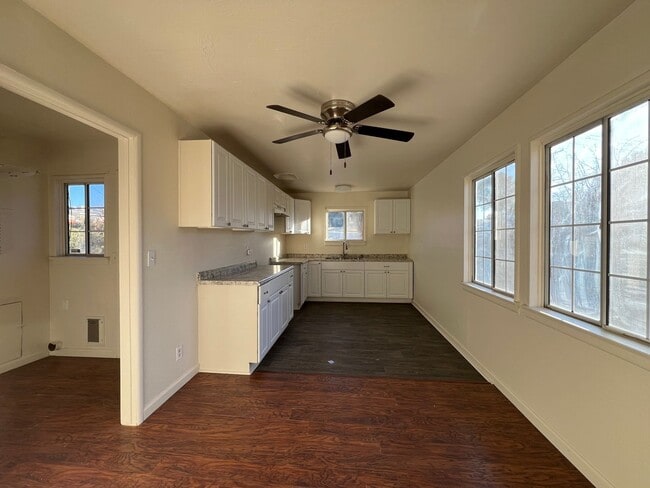 Building Photo - 3 Bedroom 1 Bathroom House with Huge Fenced Yard Near Schools, Park & Community Pool