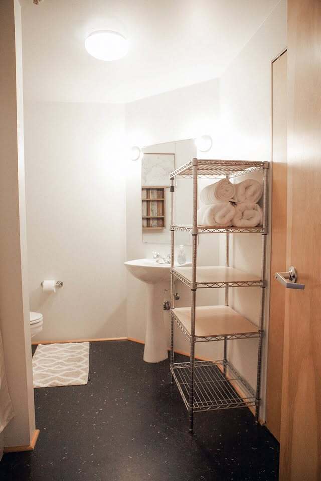 Building Photo - 1420 NW Lovejoy St