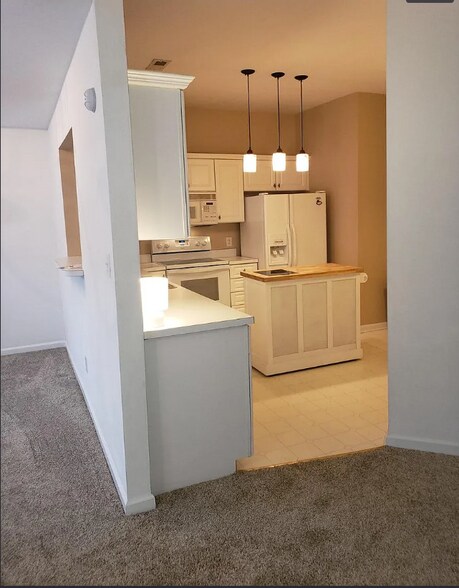 Building Photo - 8231 Hempshire Pl